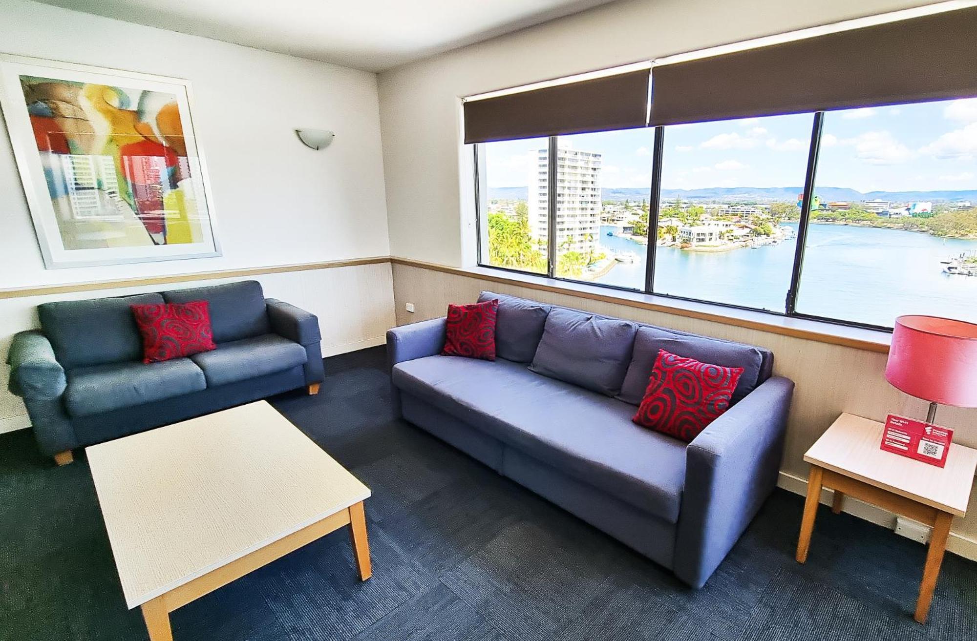 Tiki Hotel Apartments Surfers Paradise Gold Coast Zewnętrze zdjęcie