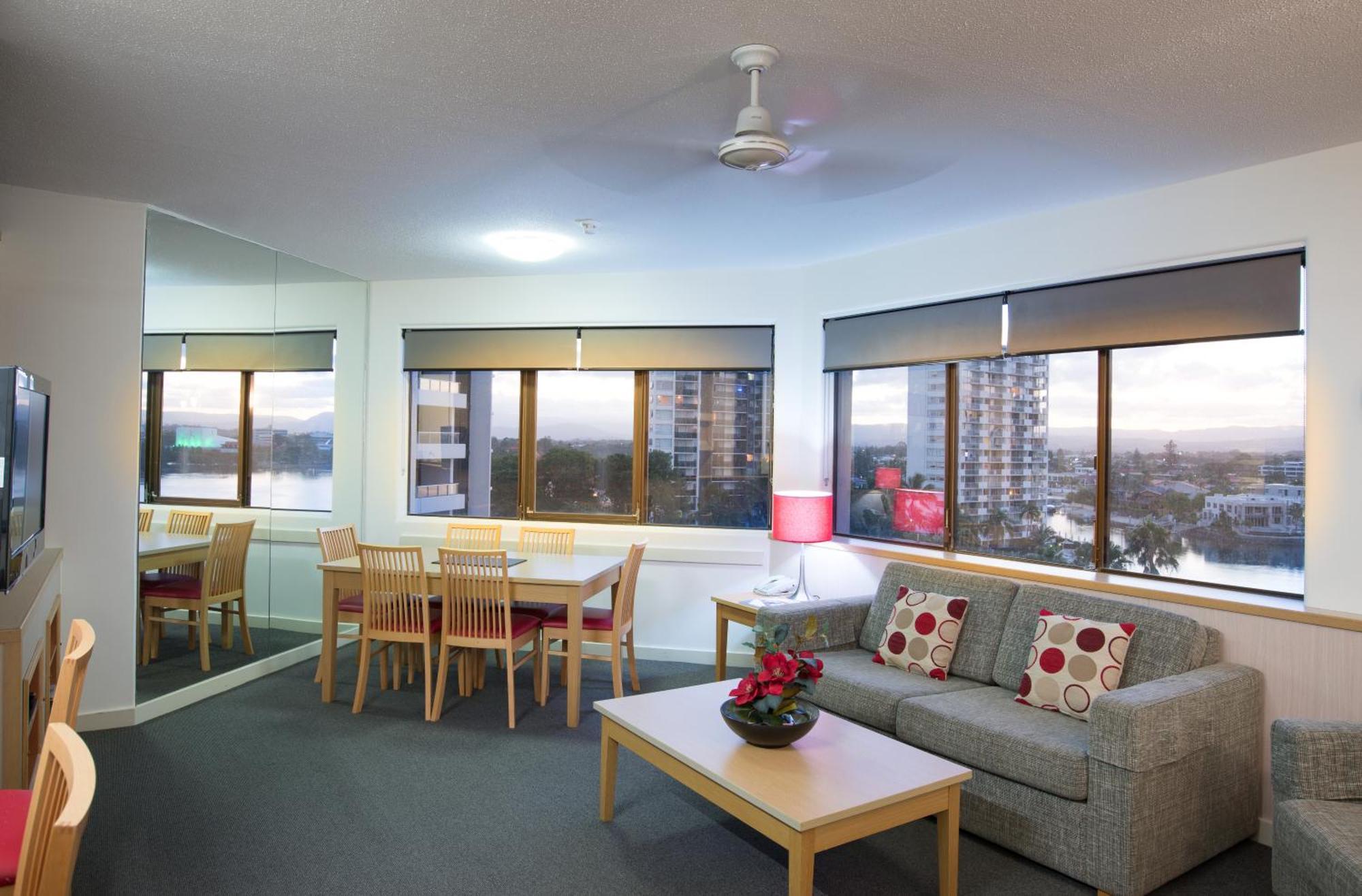 Tiki Hotel Apartments Surfers Paradise Gold Coast Zewnętrze zdjęcie