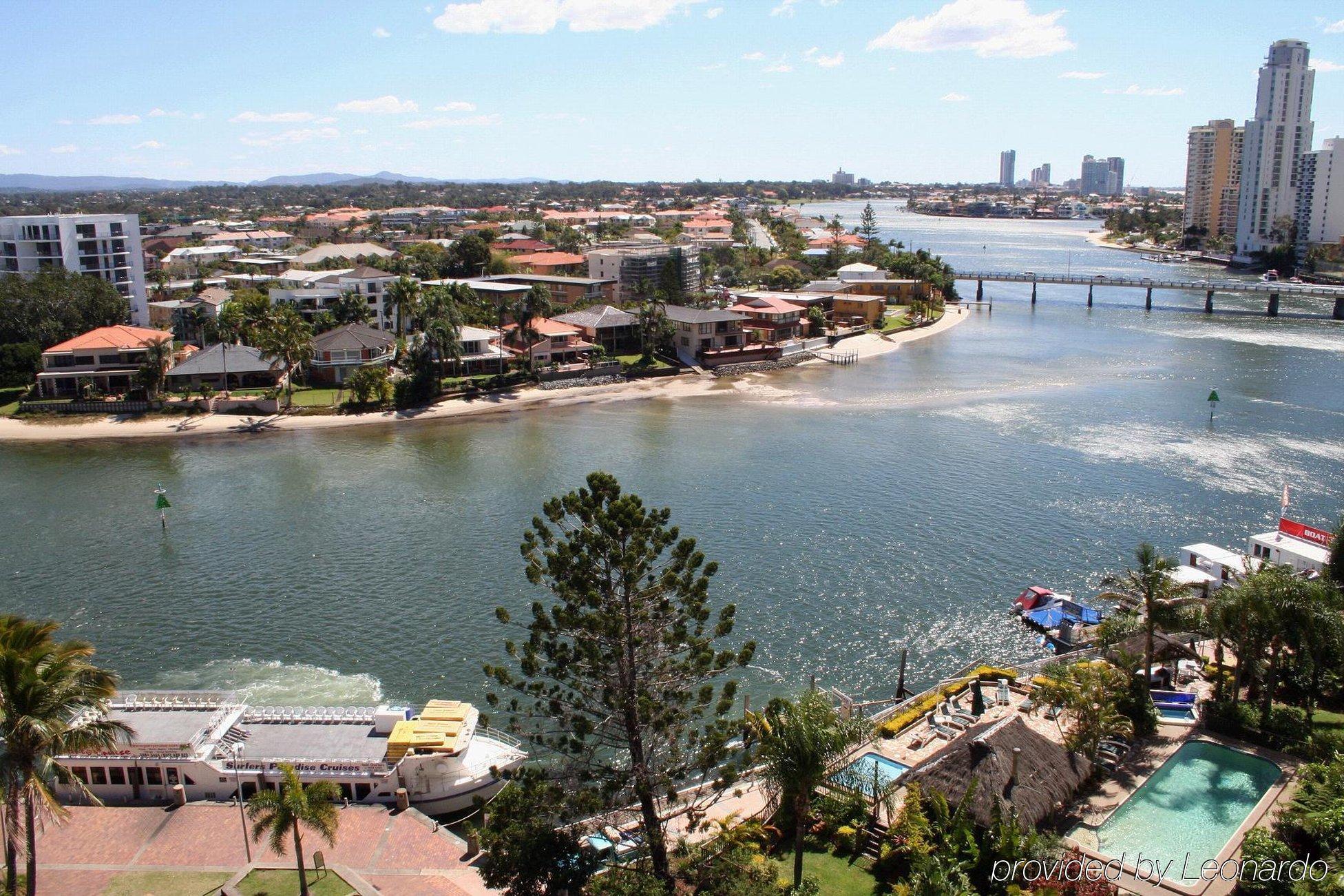 Tiki Hotel Apartments Surfers Paradise Gold Coast Zewnętrze zdjęcie