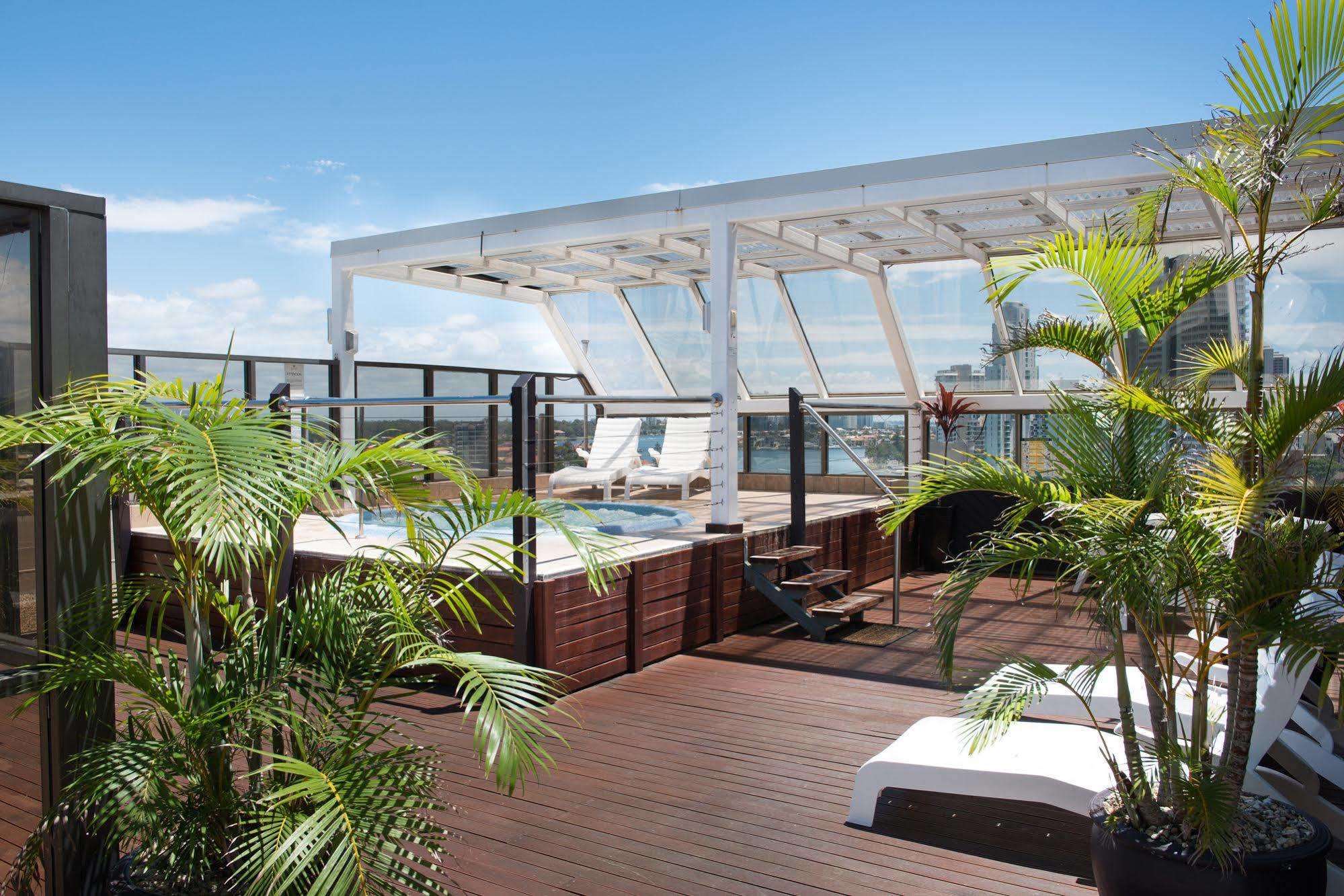 Tiki Hotel Apartments Surfers Paradise Gold Coast Zewnętrze zdjęcie